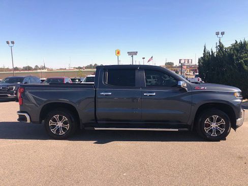 Used 2019 Chevrolet Silverado 1500 LT w/ All-Star Edition image 4
