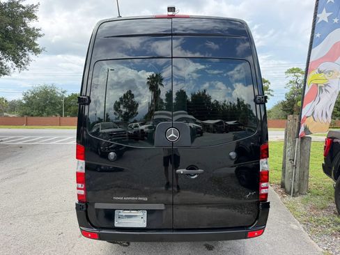 Used 2012 Mercedes-Benz Sprinter 2500 image 5
