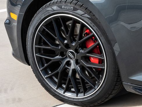 Used 2018 Audi A4 2.0T Premium Plus w/ Premium Plus Package image 8