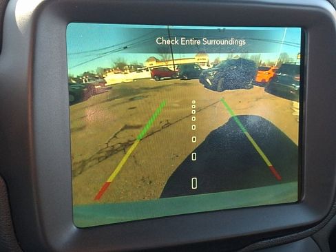 Used 2020 Jeep Renegade Altitude image 17