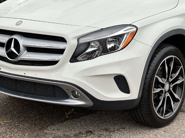 Used 2017 Mercedes-Benz GLA 250 4MATIC image 11