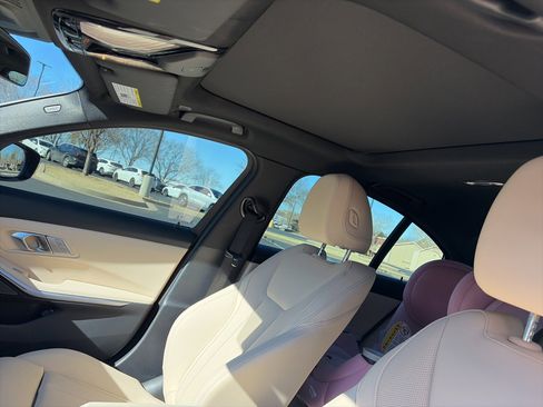 Used 2025 BMW 330i xDrive Sedan w/ M Sport Package image 14