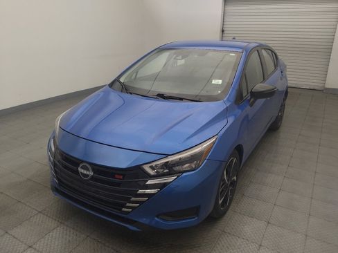 Used 2024 Nissan Versa SR FWD image 15