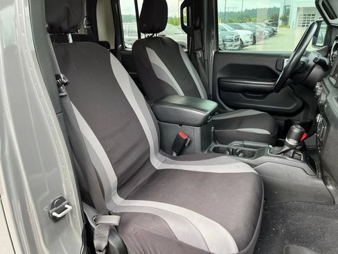 Used 2021 Jeep Gladiator Sport AWD/4WD image 11