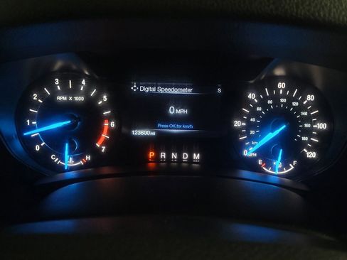 Used 2017 Ford Expedition XLT image 23