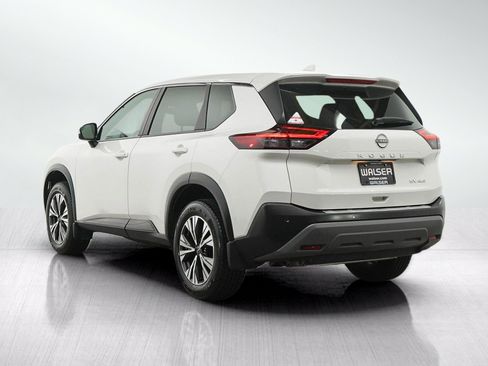 Used 2023 Nissan Rogue SV AWD/4WD image 4