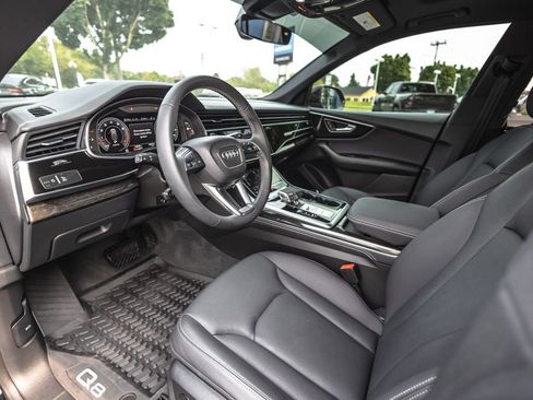 Used 2025 Audi Q8 Premium Plus AWD/4WD image 20