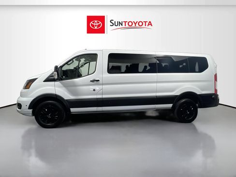 Used 2024 Ford Transit 350 XLT RWD image 5