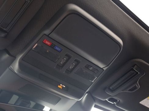 New 2026 Subaru Outback Limited AWD/4WD image 17