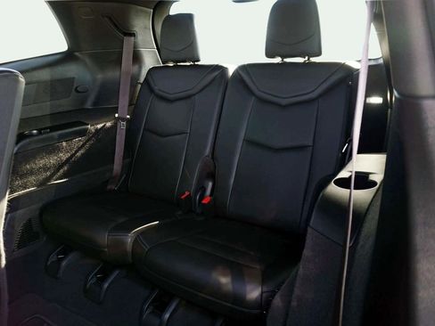 Used 2020 Cadillac XT6 Premium Luxury FWD image 22