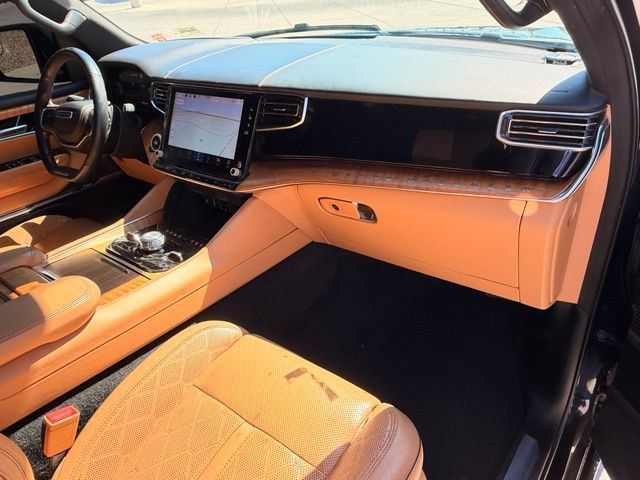 Used 2022 Jeep Grand Wagoneer Series III AWD/4WD image 14