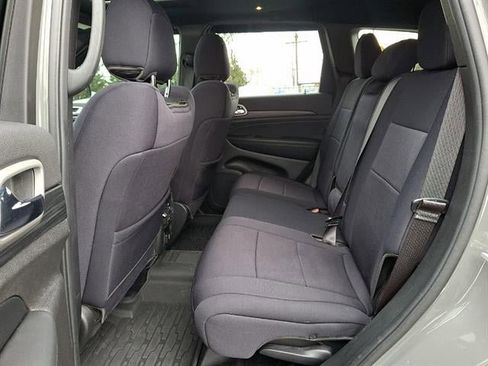 Used 2021 Jeep Grand Cherokee Laredo X image 10