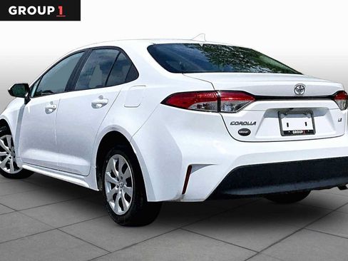 Used 2024 Toyota Corolla LE FWD image 12
