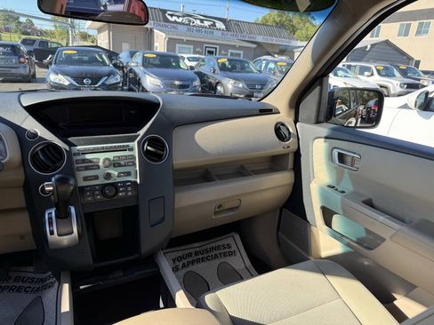 Used 2010 Honda Pilot LX image 14