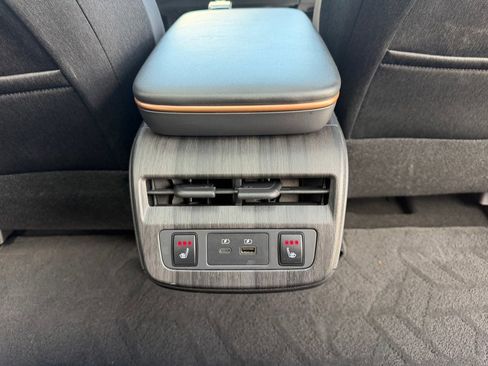 Used 2023 Nissan Ariya FWD image 46