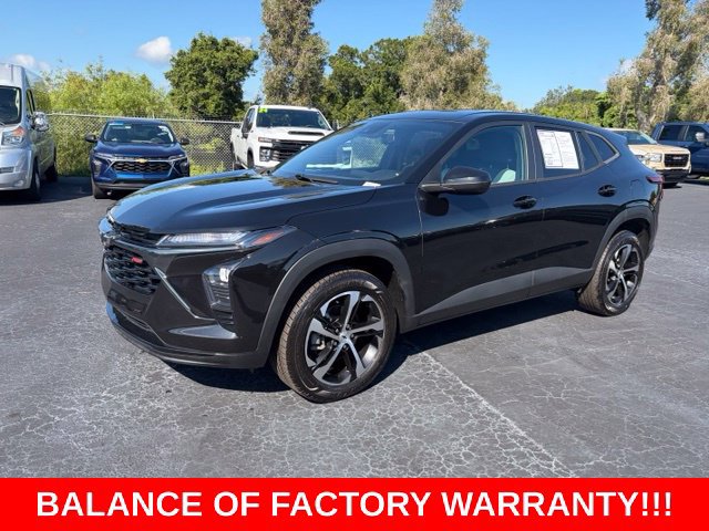 Used 2024 Chevrolet Trax RS w/ Driver Confidence Package FWD image 3