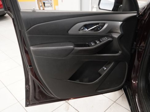 Used 2023 Chevrolet Traverse LT AWD/4WD image 5