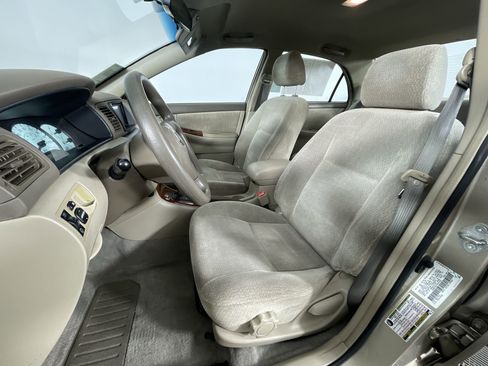 Used 2004 Toyota Corolla LE image 14