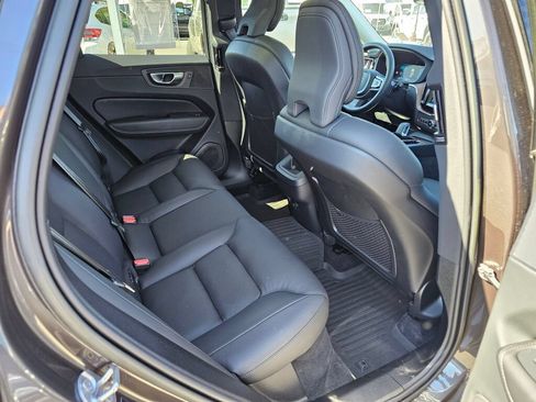 Used 2023 Volvo XC60 B5 Plus w/ Climate Package AWD/4WD image 14