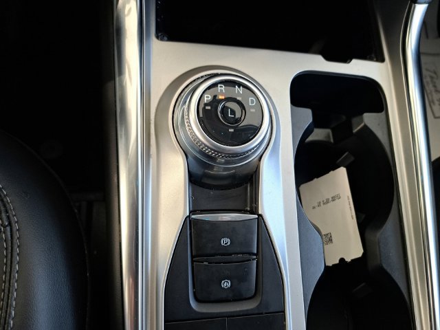 Used 2024 Ford Explorer XLT w/ Equipment Group 202A AWD/4WD image 14