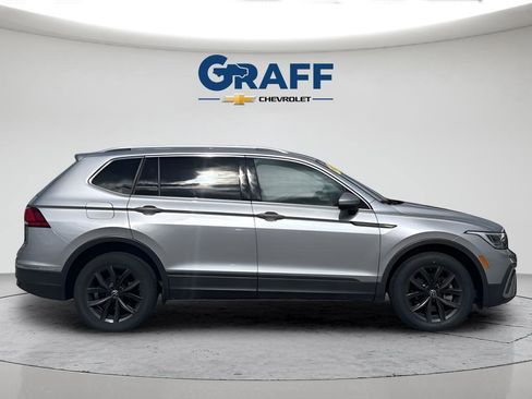 Used 2024 Volkswagen Tiguan SE FWD image 9
