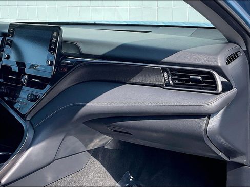 Used 2024 Toyota Camry XSE FWD image 21