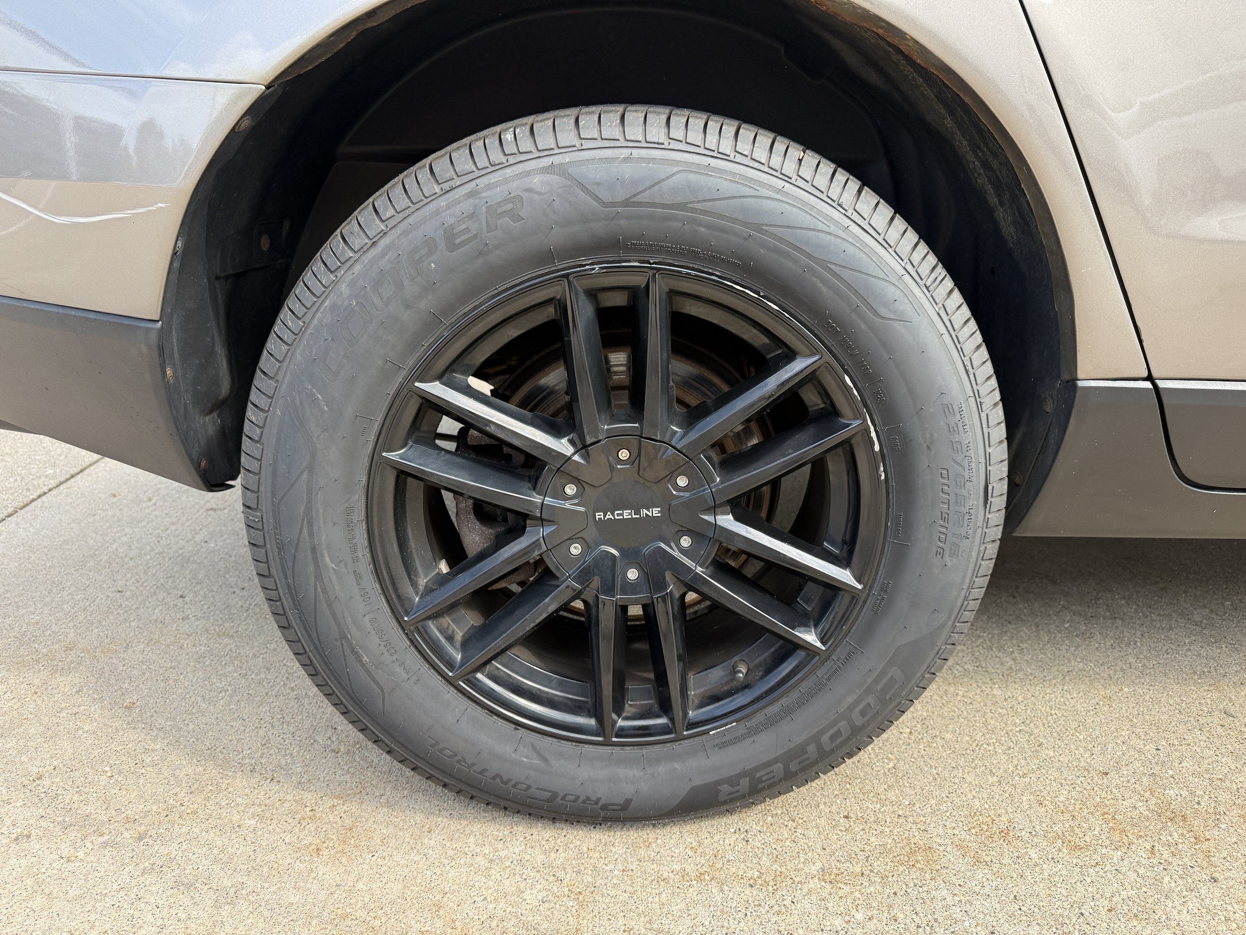 Used 2011 Cadillac SRX Luxury FWD image 26