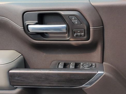 Certified 2021 Chevrolet Silverado 1500 LTZ w/ LTZ Convenience Package II AWD/4WD image 23