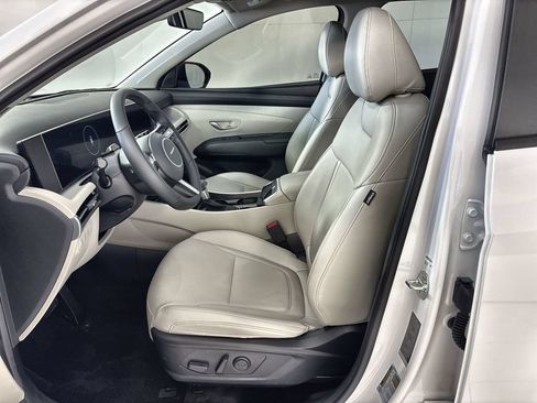 Used 2025 Hyundai Tucson SEL FWD image 13