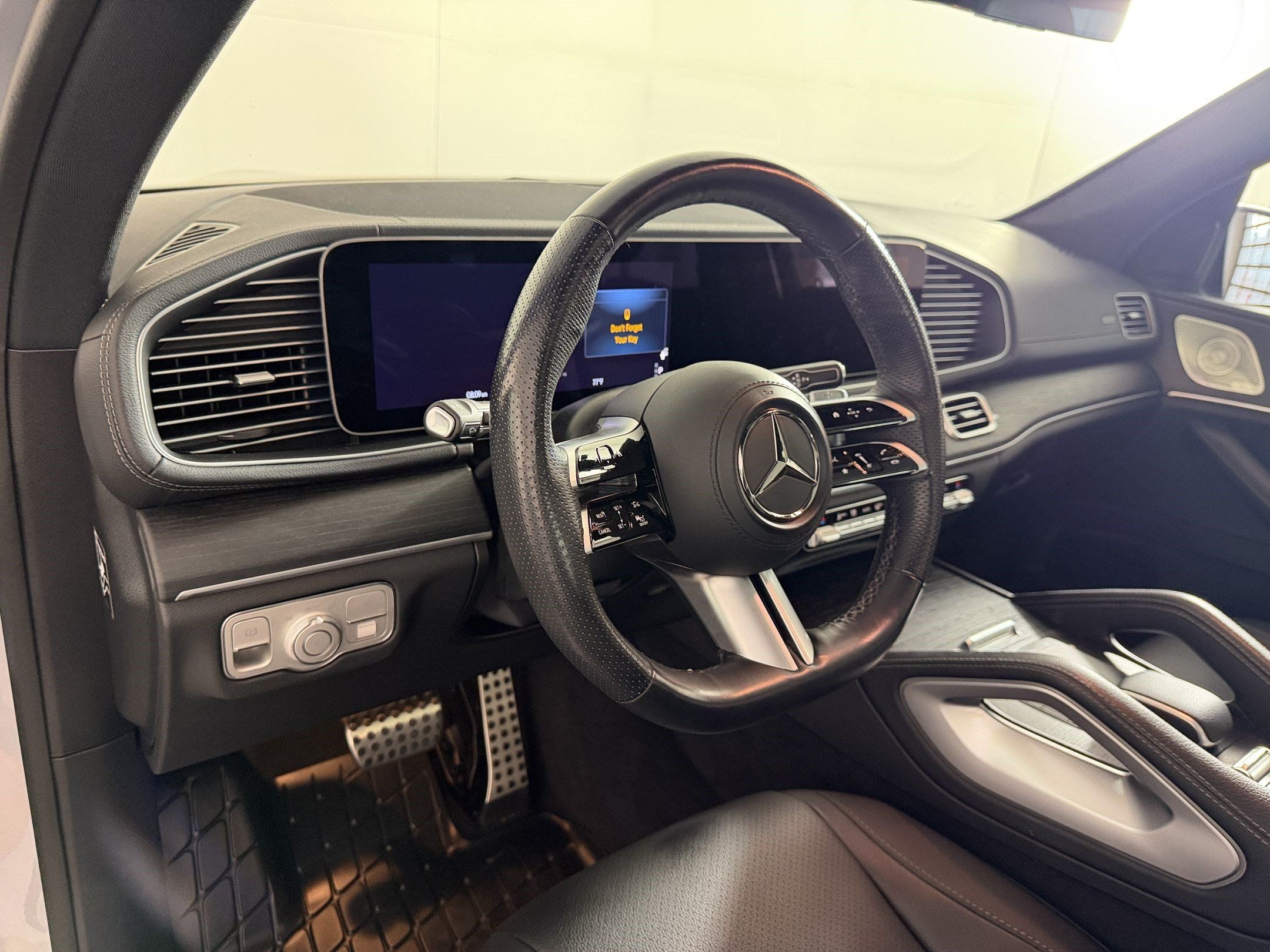 Certified 2024 Mercedes-Benz GLS 450 4MATIC image 4