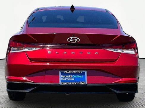 Certified 2023 Hyundai Elantra SEL w/ Cargo Package FWD image 4