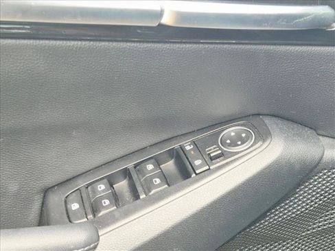 Used 2024 Kia Seltos S FWD image 7