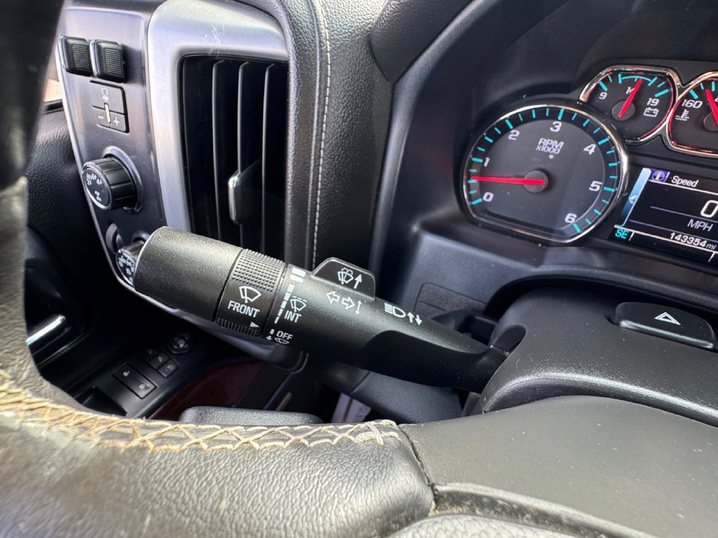 Used 2018 GMC Sierra 1500 SLT AWD/4WD image 33