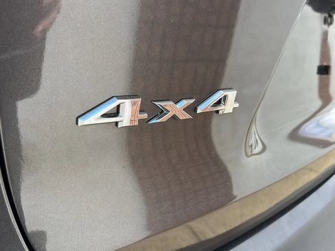 Used 2019 Jeep Cherokee Limited AWD/4WD image 12
