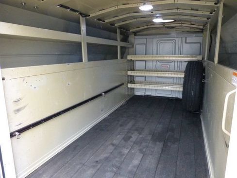 Used 2019 GMC Savana 3500 w/ Power Convenience Package RWD image 16
