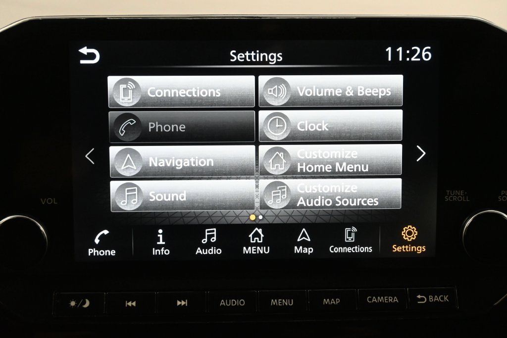 Used 2024 Nissan Pathfinder SL w/ SL Premium Package FWD image 9