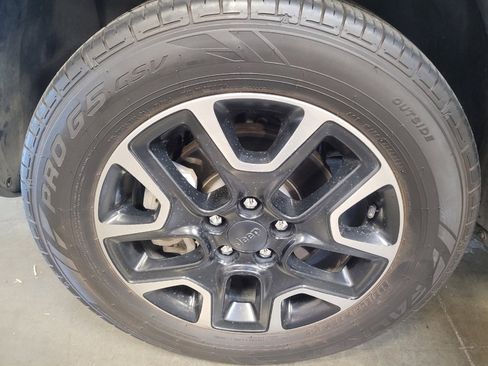 Used 2019 Jeep Compass Trailhawk image 31