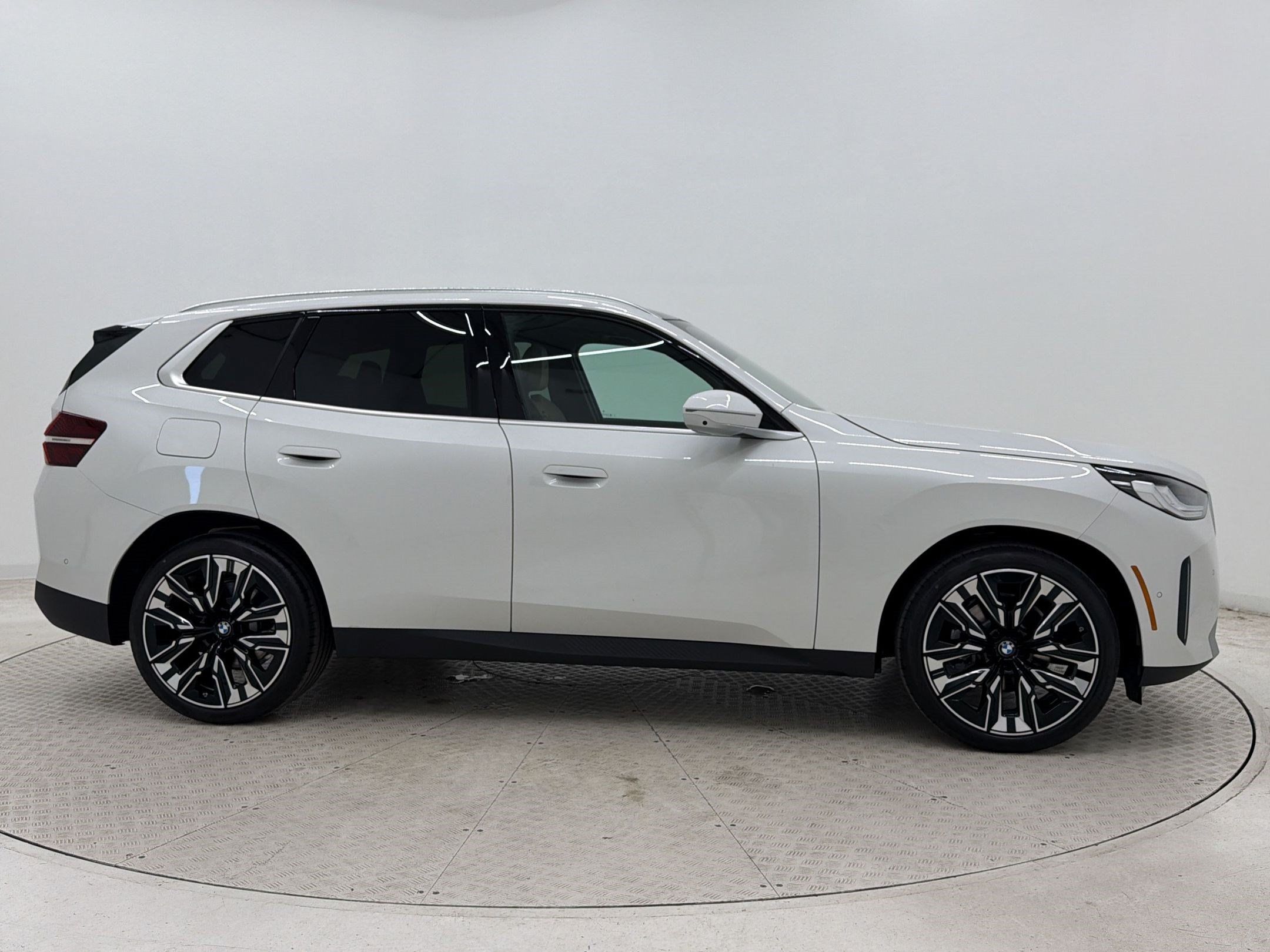 New 2026 BMW X3 xDrive30i w/ Premium Package AWD/4WD image 8