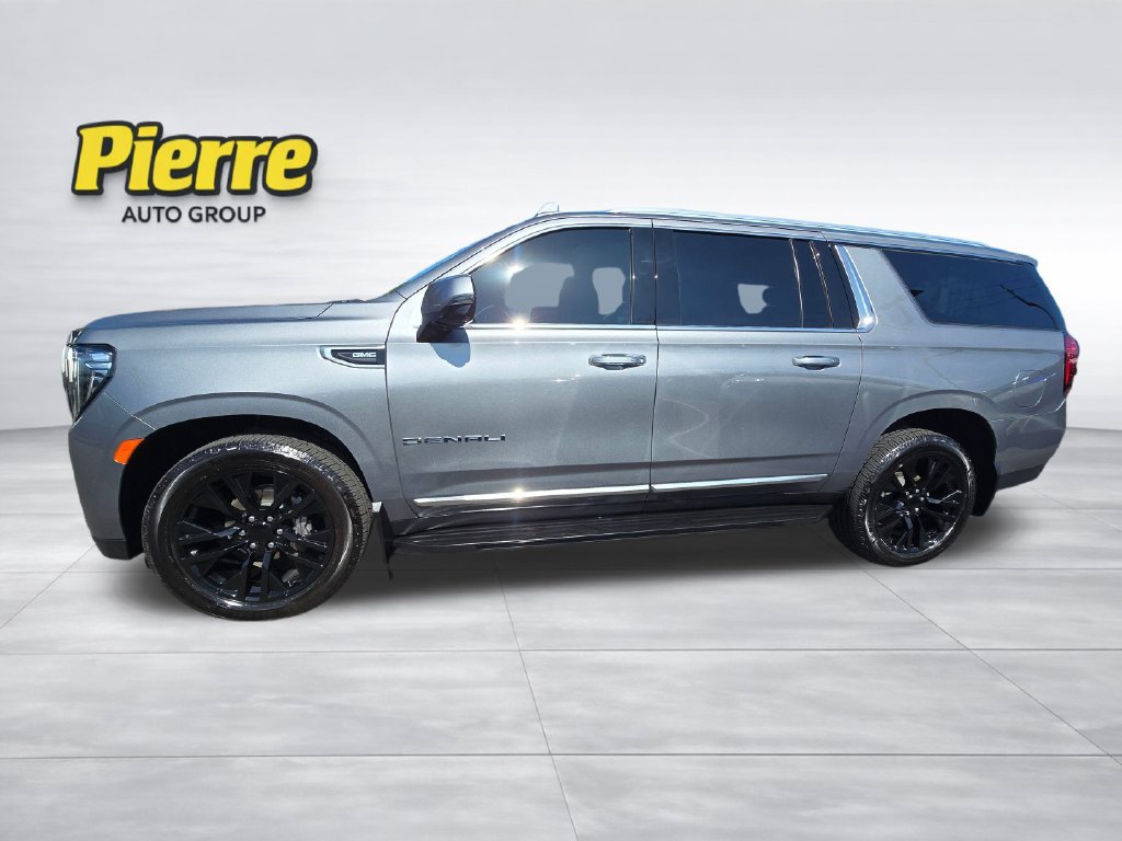Used 2021 GMC Yukon XL Denali AWD/4WD image 2