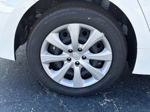 Used 2026 Toyota Corolla LE FWD image 21