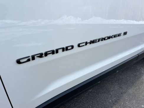 Used 2023 Jeep Grand Cherokee L Altitude image 31