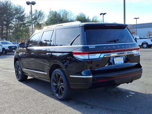 Used 2024 Lincoln Navigator Reserve image 4