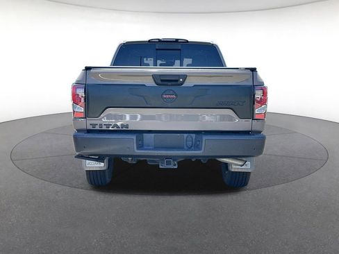 Used 2021 Nissan Titan PRO-4X w/ Pro-4x Convenience Package AWD/4WD image 4