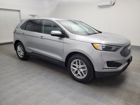 Used 2024 Ford Edge SEL AWD/4WD image 11
