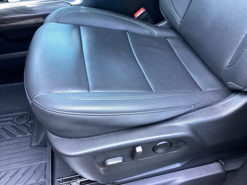 Used 2024 Chevrolet Silverado 2500 LTZ w/ LTZ Plus Package image 15