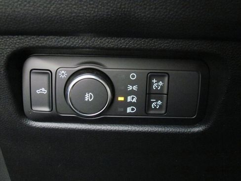 Used 2024 Ford Ranger Lariat w/ Trailer Tow Package image 25