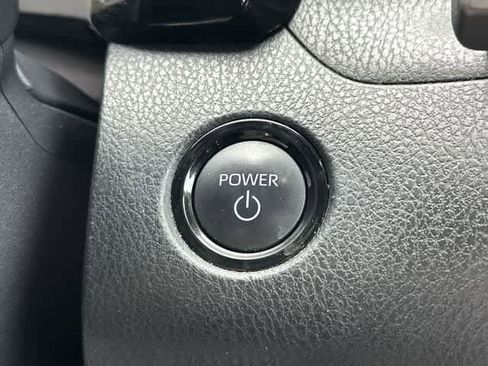 Used 2025 Toyota Camry SE FWD image 10