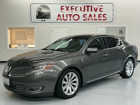 Used 2016 Lincoln MKS Base image 1