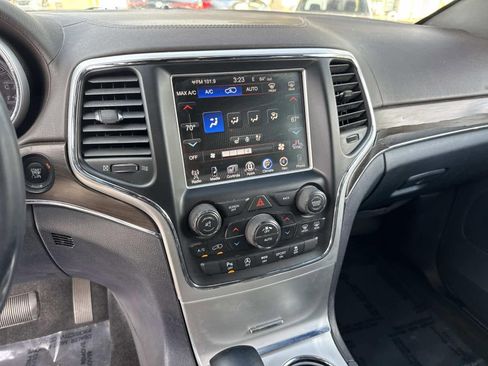Used 2016 Jeep Grand Cherokee Overland image 26
