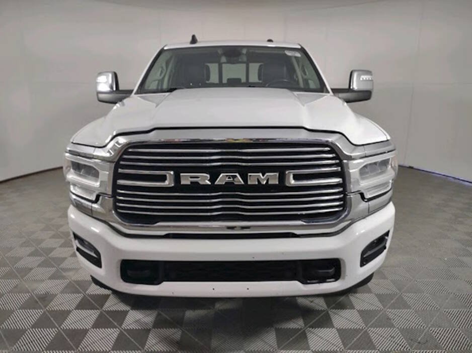 Used 2023 RAM 2500 Laramie AWD/4WD image 4